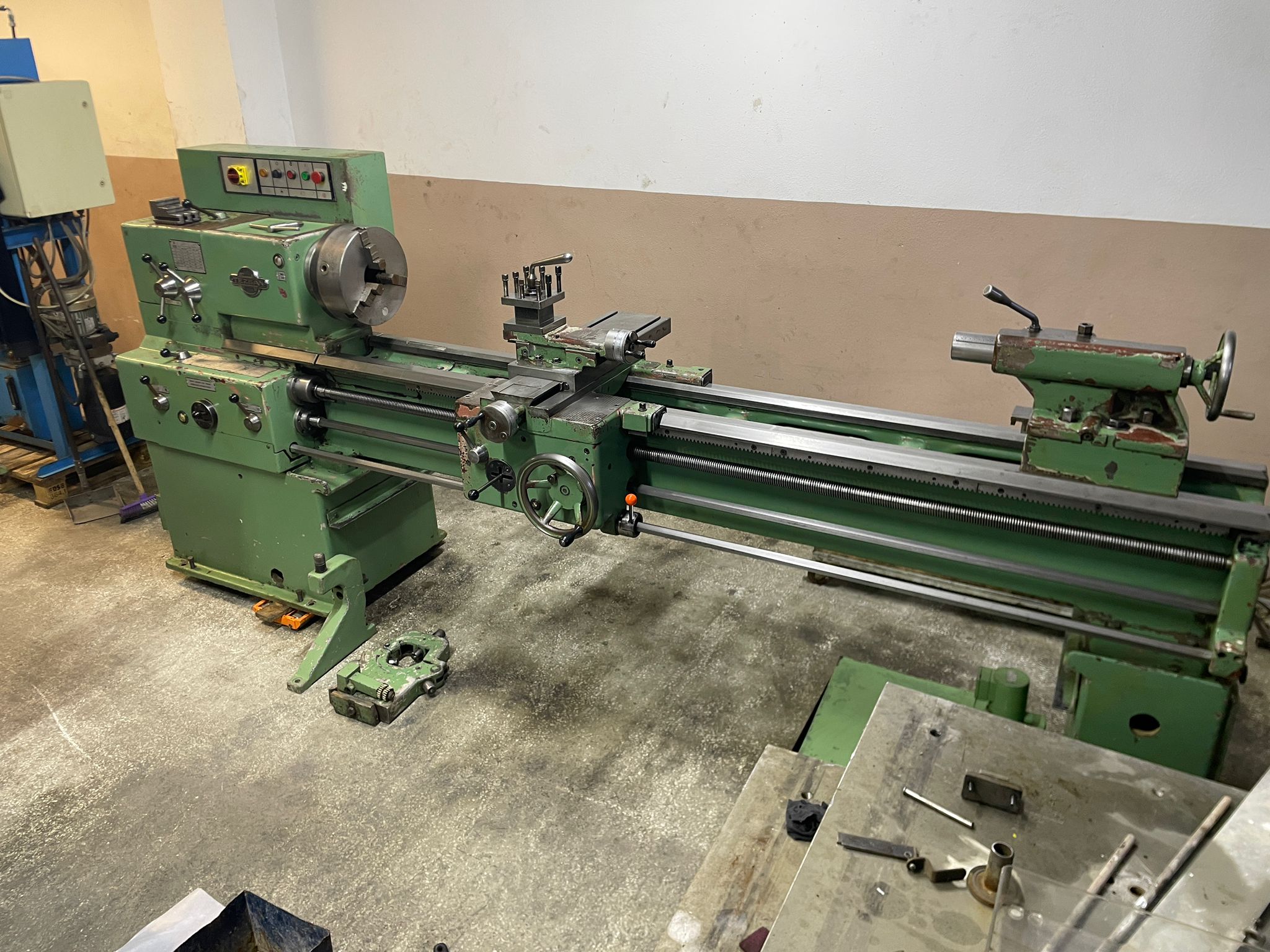 Tos SN-50 2 metre torna tezgahı 