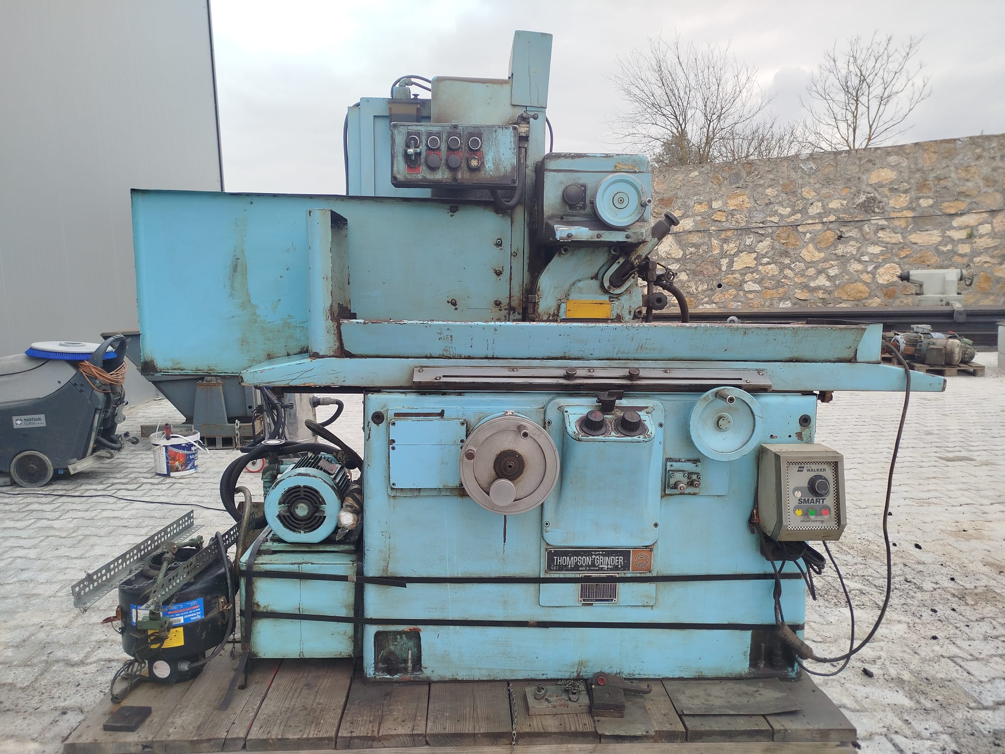 THOMPSON GRINDER 200X600 GRINDING MACHİNE