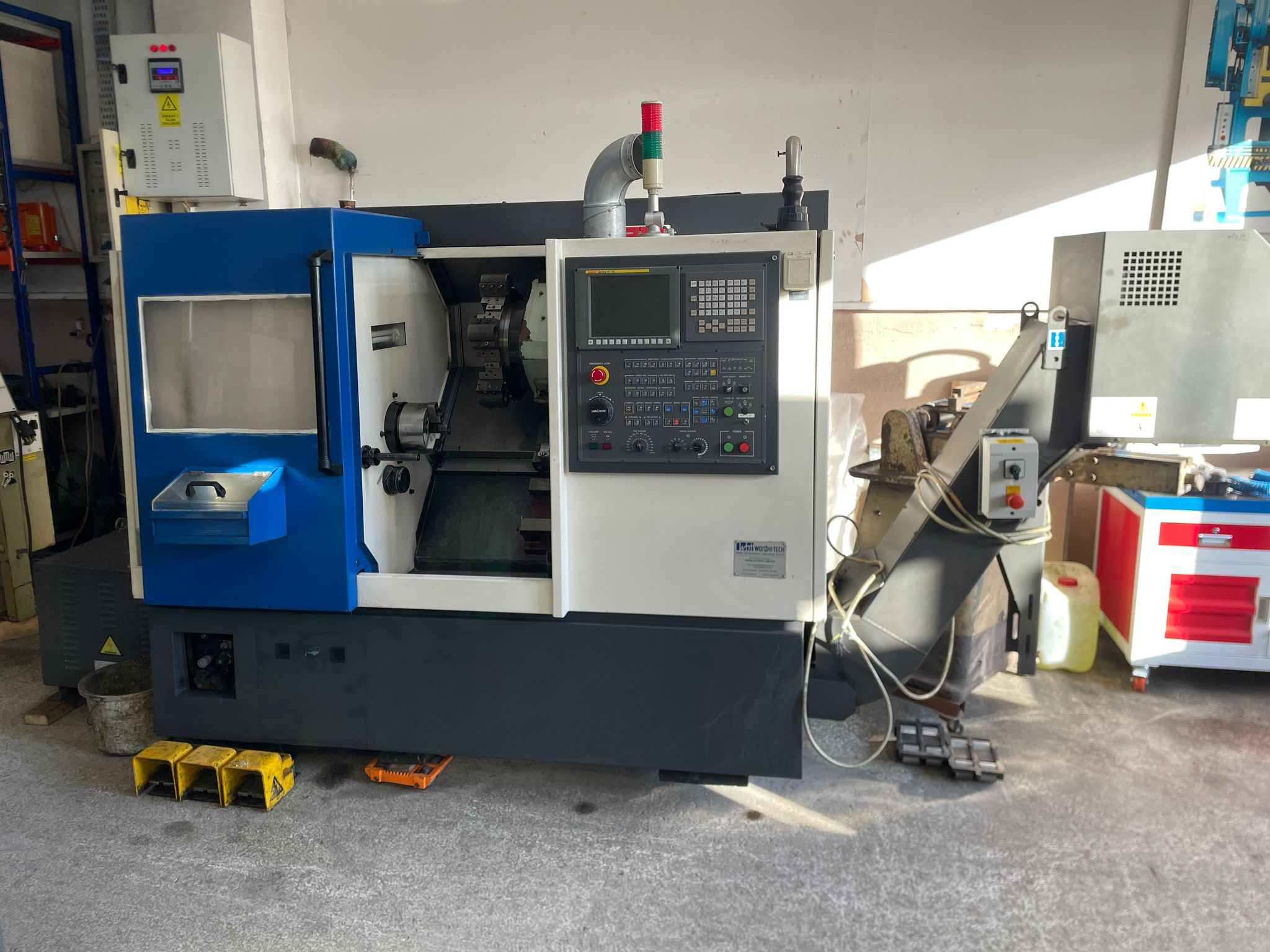 HWACHEON CUTEX 160 2 EKSENLİ CNC TORNA TEZGAHI 