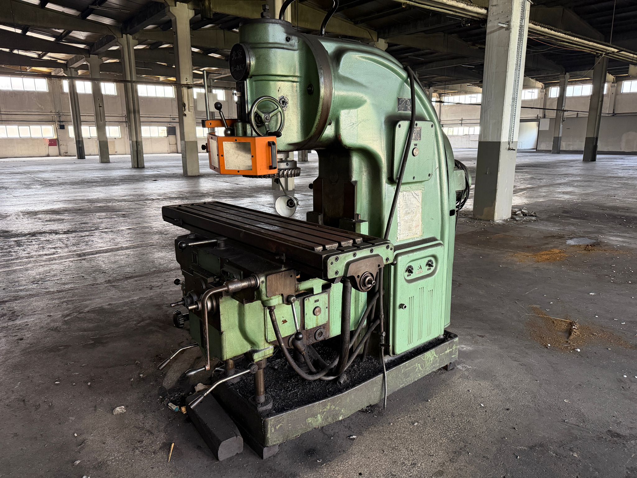 1992 MODEL FREZE TEZGAHI 