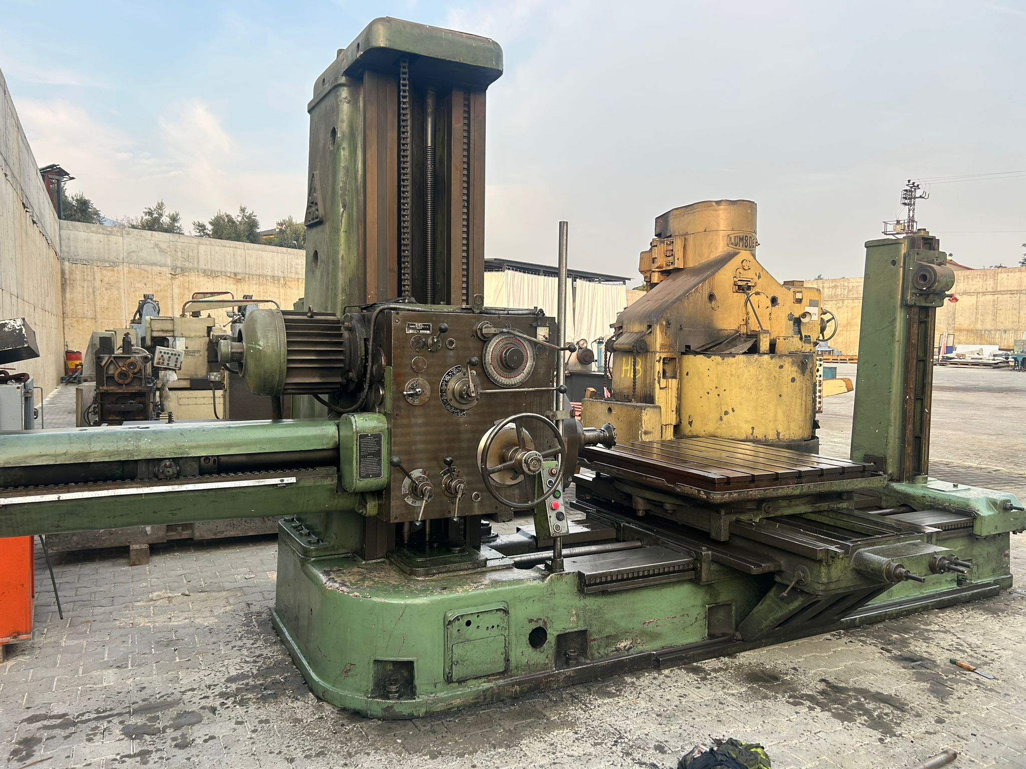 YÜZLÜK TOS BORWERK