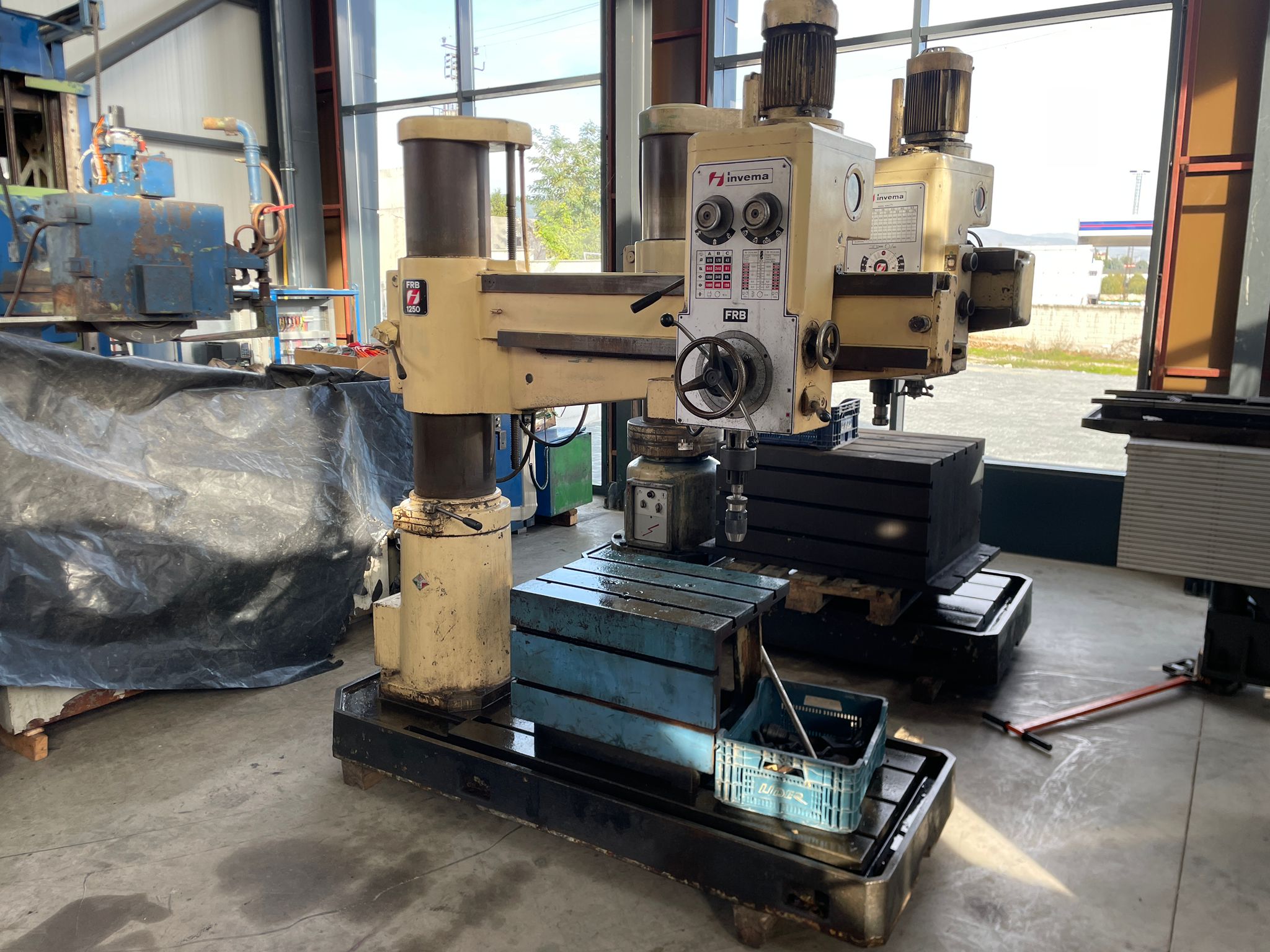 İnvema FRB-1250 Radyal Matkap Tezgahı