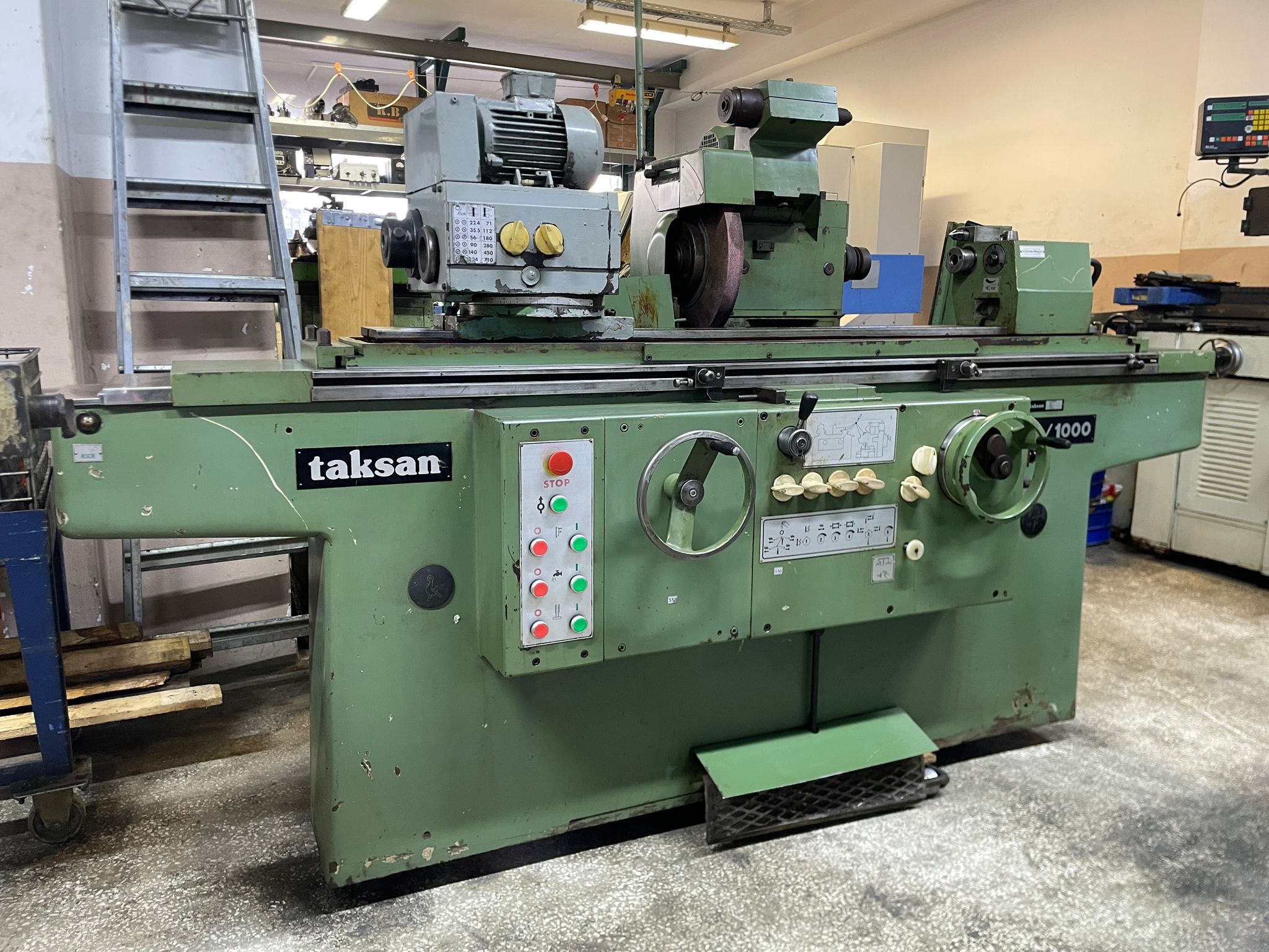 TAKSAN BU28X1000 SİLİNDİR TAŞLAMA TEZGAHI